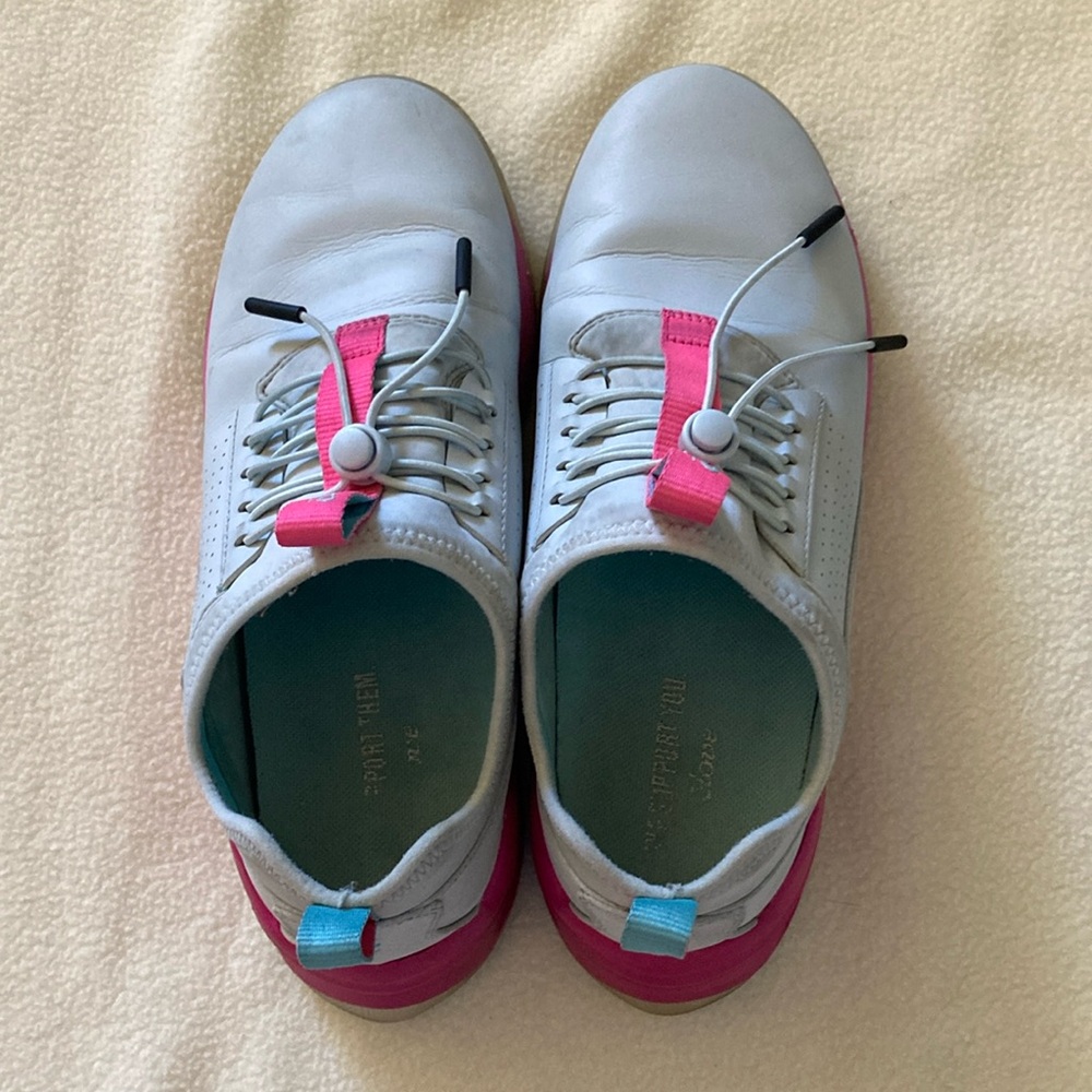 Clove shoes. Women size 10. Grey and pink.